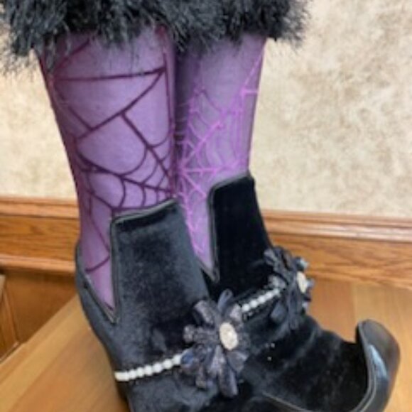 Spooky Witch Boot Decoration – Halloween Decor - Picture 9 of 11
